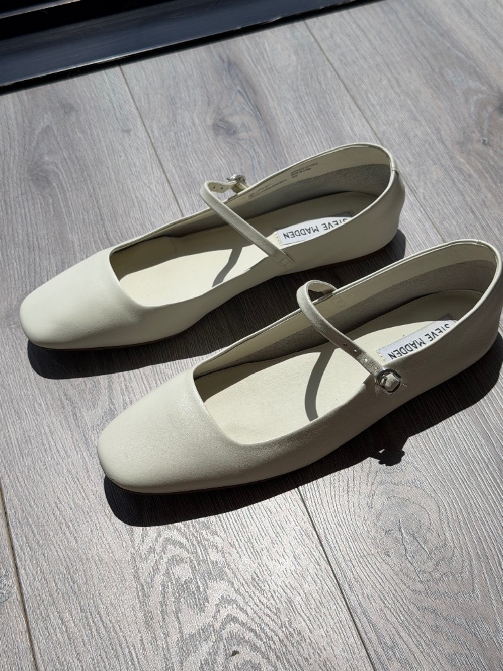 Steve Madden Maple Ivory Leather Flats 8.5